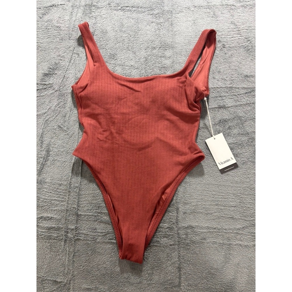 Vitamin A One Piece Swimsuit Ribbed Coralâ High Cut Minimalist NWT XS